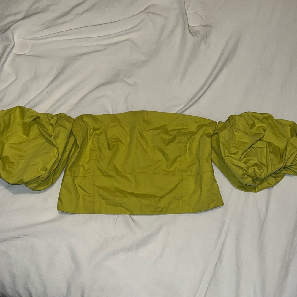 Crop off shoulder top